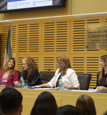 “Comunicación y Liderazgo 2025”