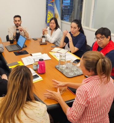 Acciones para avanzar en el acceso al servicio eléctrico domiciliario en barrio Santa Cecilia